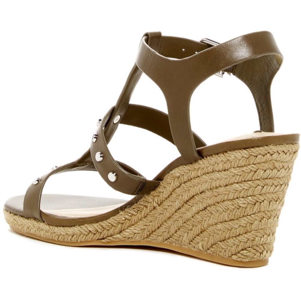 S O L D Indya Studded Leather Wedge Sandals - Picture 2 of 8